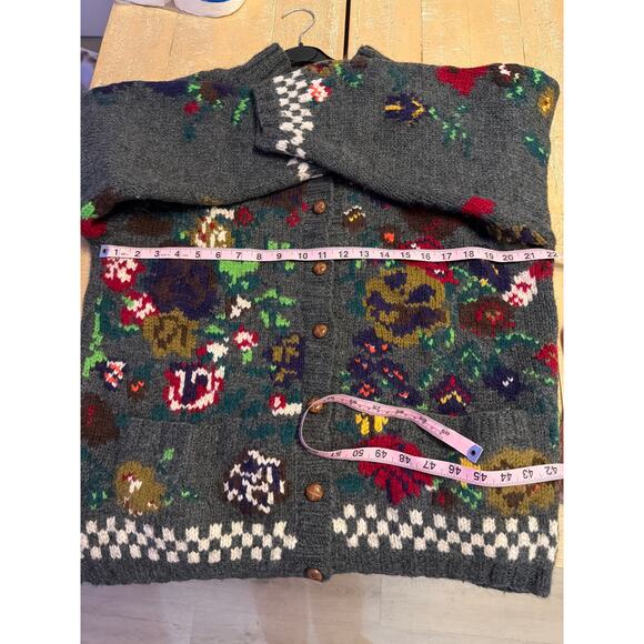 Rare Vintage GAP Hand-Knit Wool Cardigan Bold Floral SzL - Picture 8 of 9